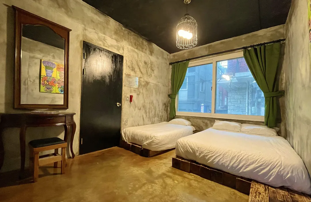 Twotwo House-1