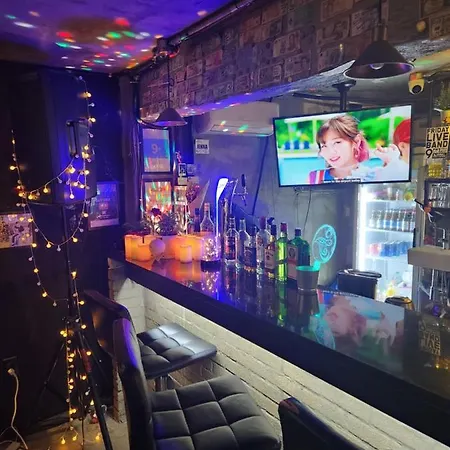 Inno Guesthouse & Bar Hongdae-3