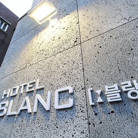 Gangnam Blanc-2