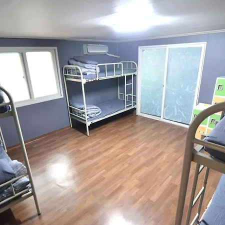 Kimchee Hongdae Guesthouse-2